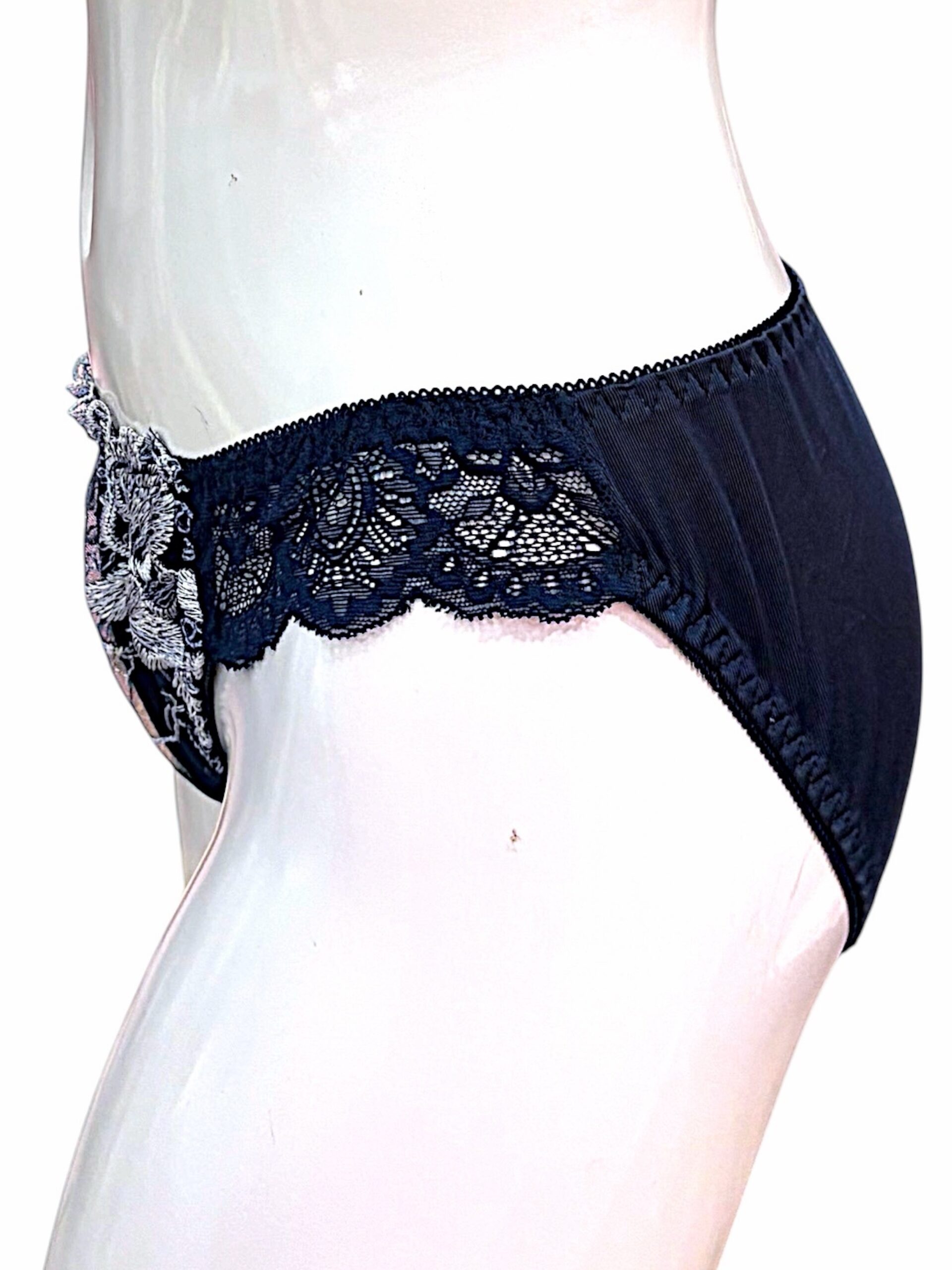 8000203 navy & white floral | fg cup lace bra & panty set