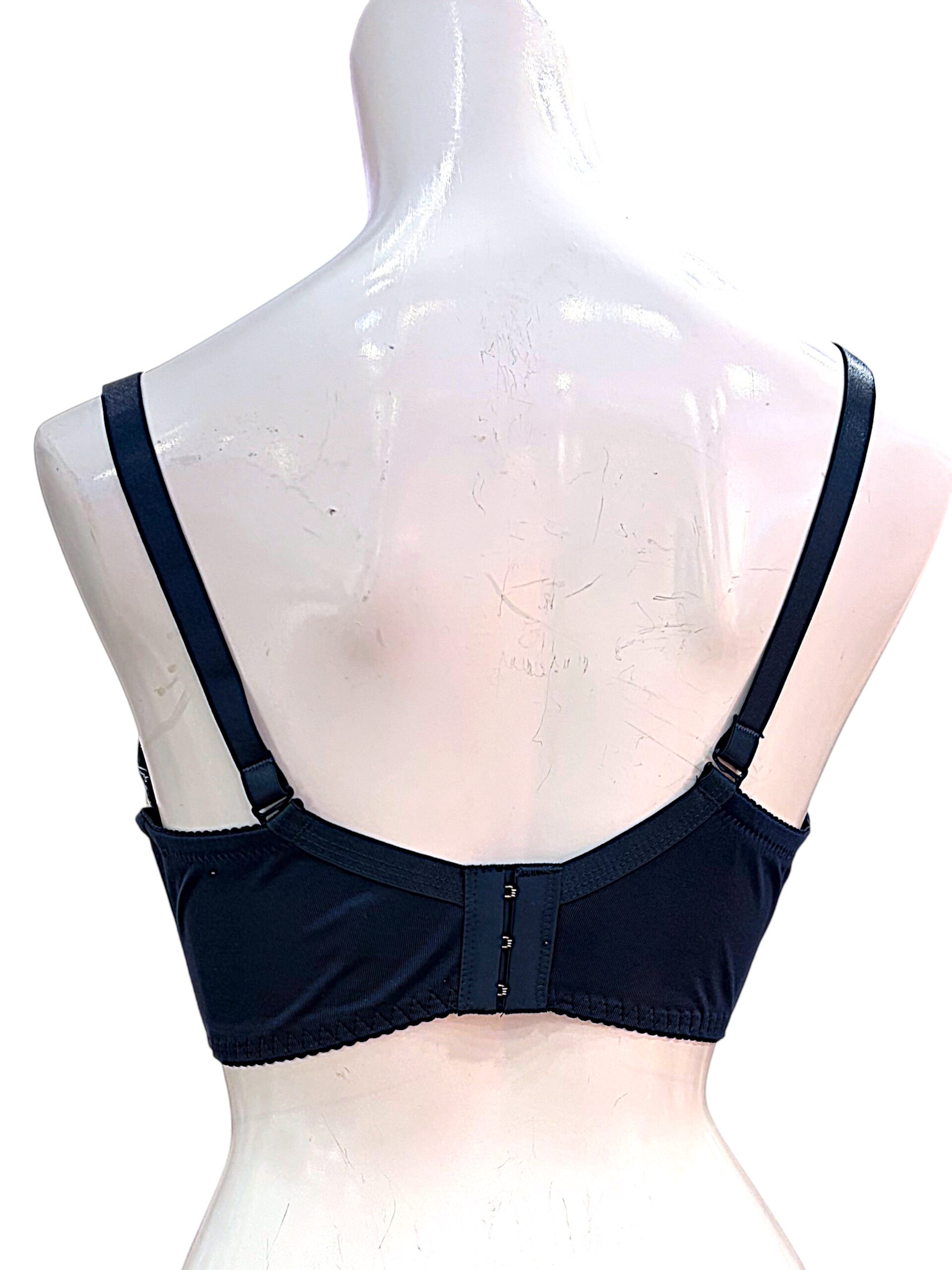 8000203 navy & white floral | fg cup lace bra & panty set