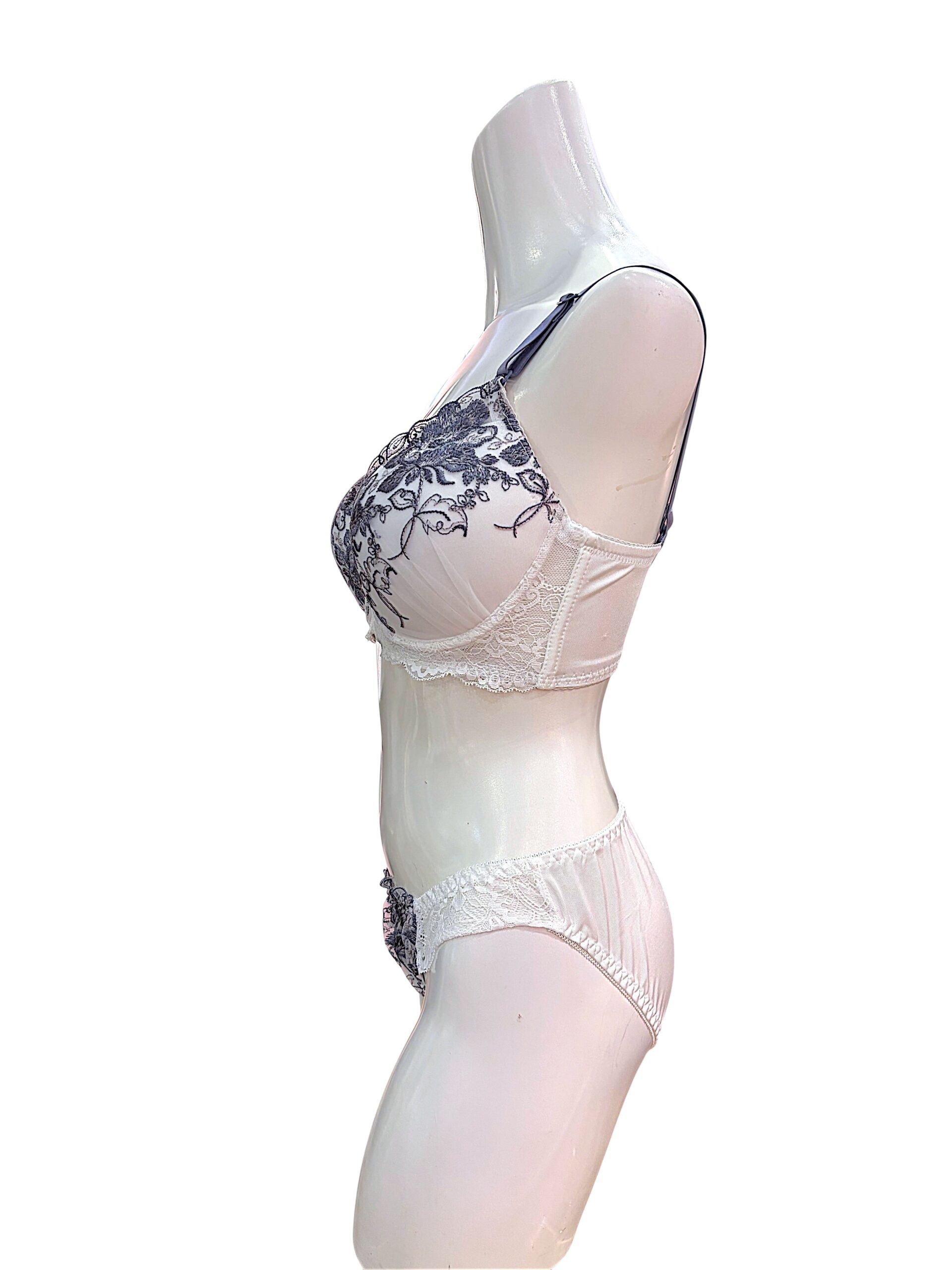 8000203 navy & white floral | fg cup lace bra & panty set