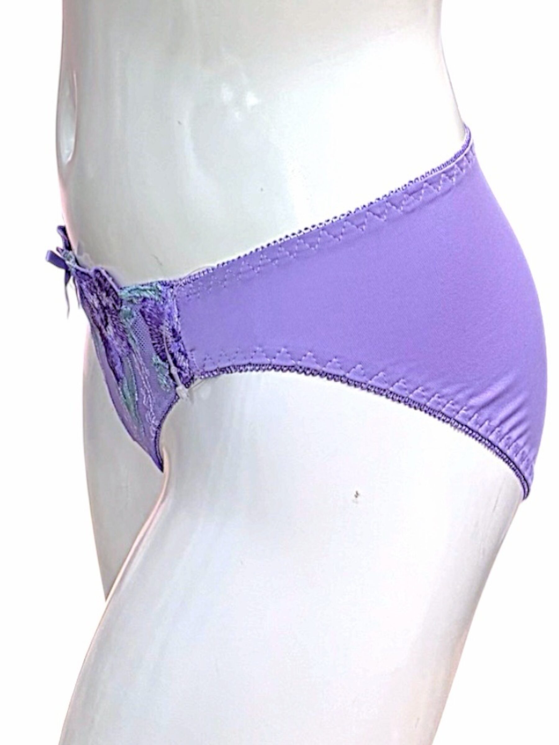 5009 Purple & White Floral Lace Bra & Panty Set for Narrow Shoulders | D-DD Cup - Image 16