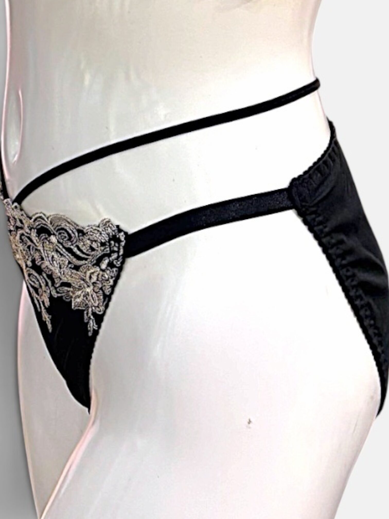 Black & White Lace Bra & Panty Set | D-DD Cup - Image 24