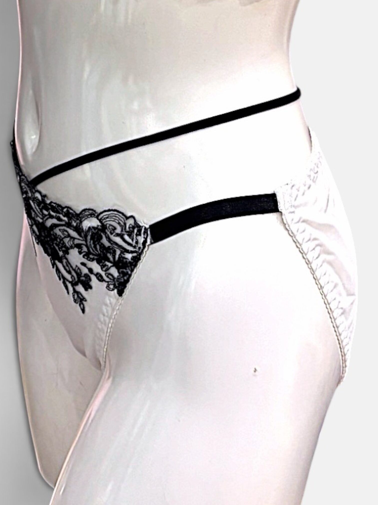 Black & White Lace Bra & Panty Set | D-DD Cup - Image 12