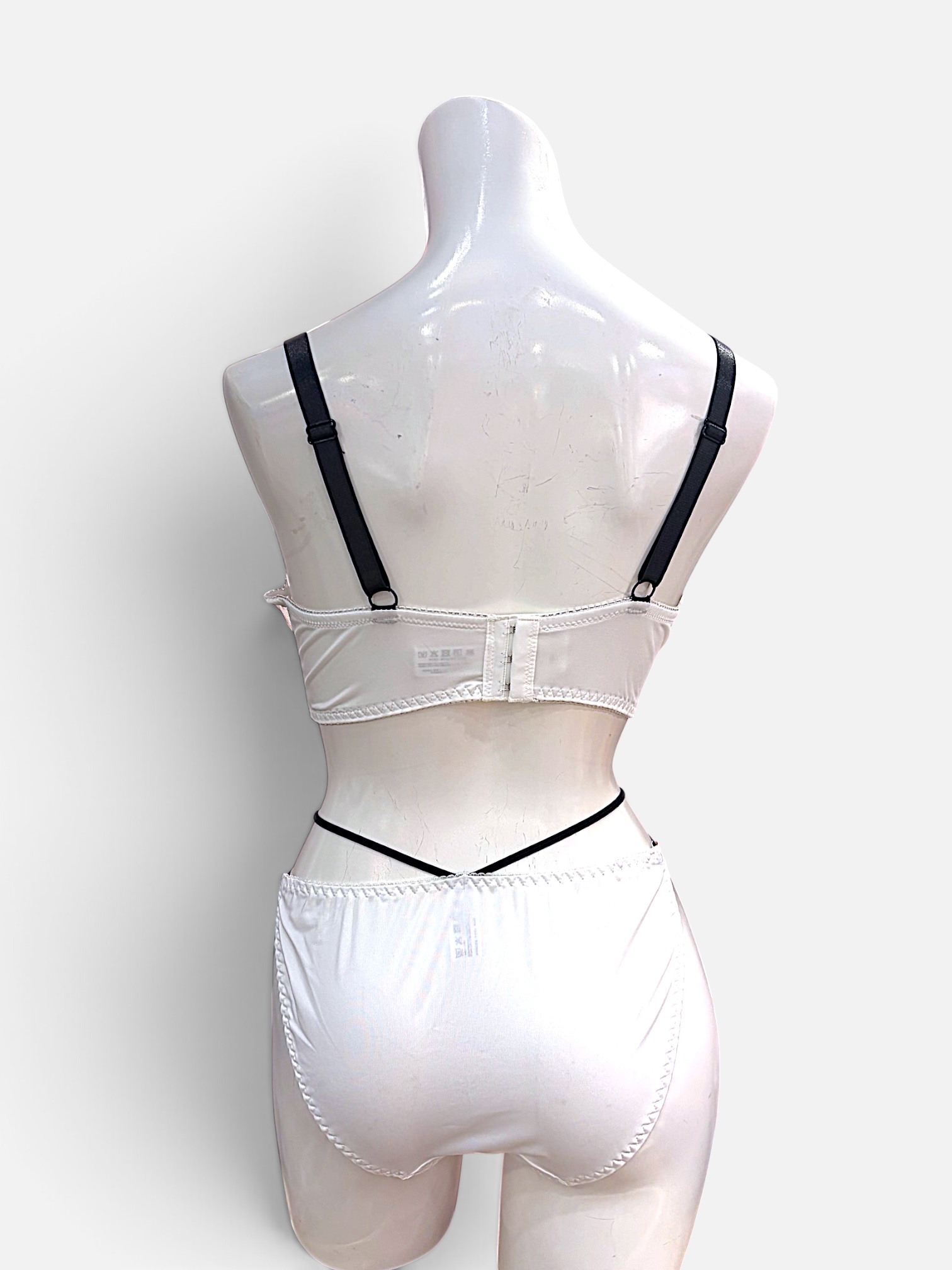 Black & White Lace Bra & Panty Set | D-DD Cup - Image 10