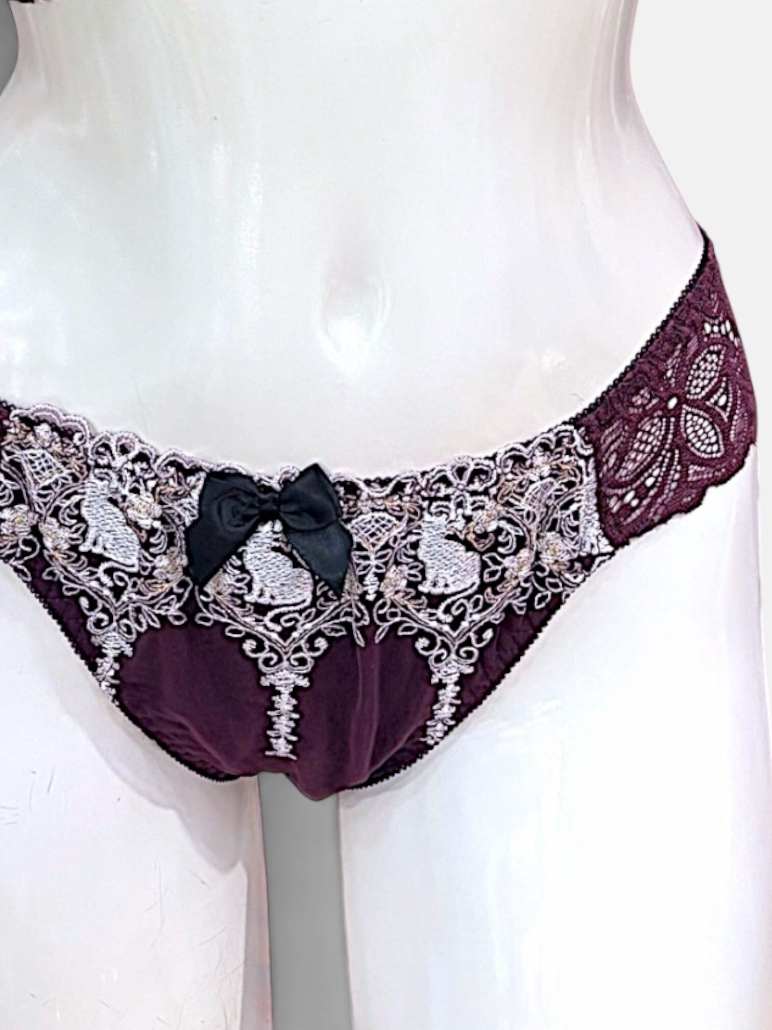 A–C Cup | Gray & Purple Lace Bra & Panty Set for Small Band - Image 25